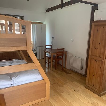 Bridge Farm Guesthouse Rooms Dundry Eksteriør bilde
