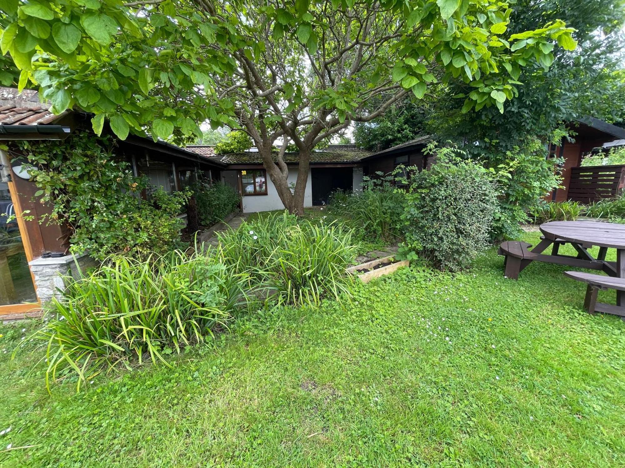 Bridge Farm Guesthouse Rooms Dundry Eksteriør bilde