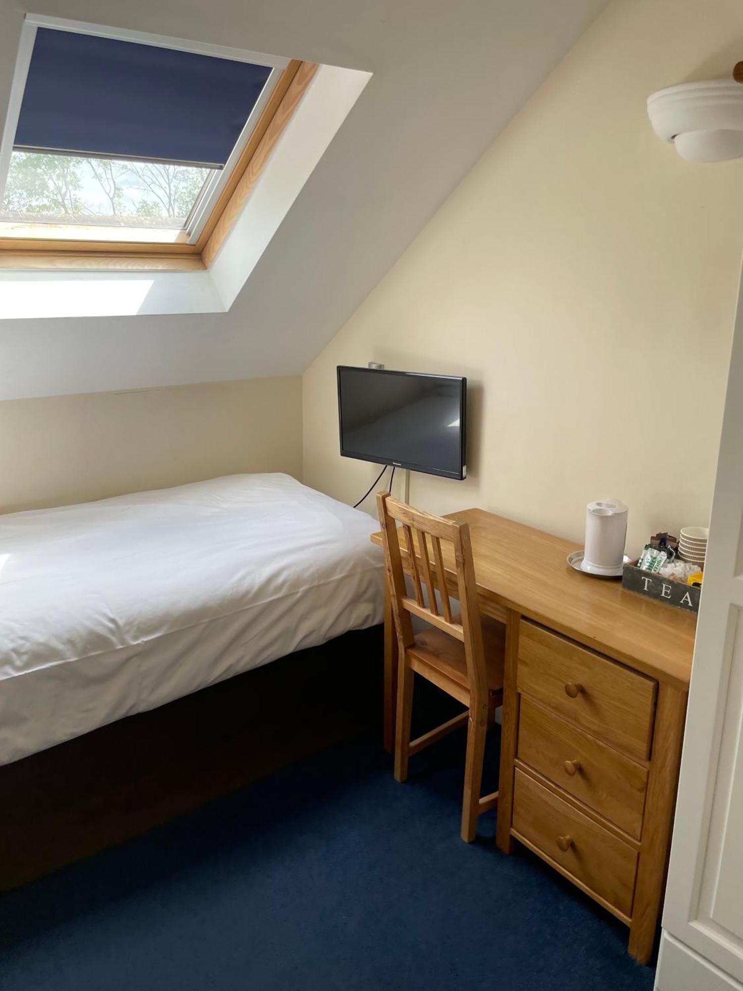 Bridge Farm Guesthouse Rooms Dundry Eksteriør bilde