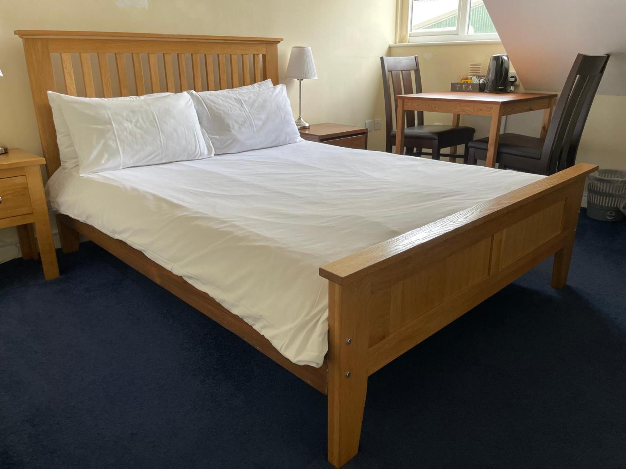 Bridge Farm Guesthouse Rooms Dundry Eksteriør bilde